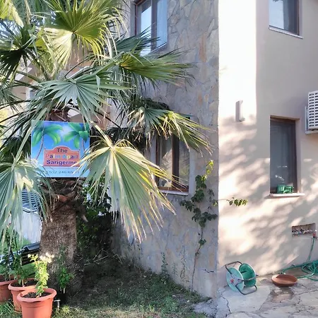 The Palm Саригерме